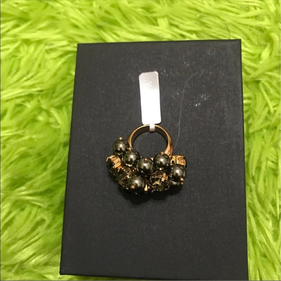 COPY - J.CREW GOLD AND DARK PEARL CUBIC ZICONIA STATEMENT RING
SIZE：M - Picture 1 of 3